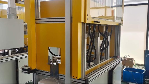 汽車膠條機(jī)工作臺(tái) 汽車膠條機(jī)工作臺(tái)